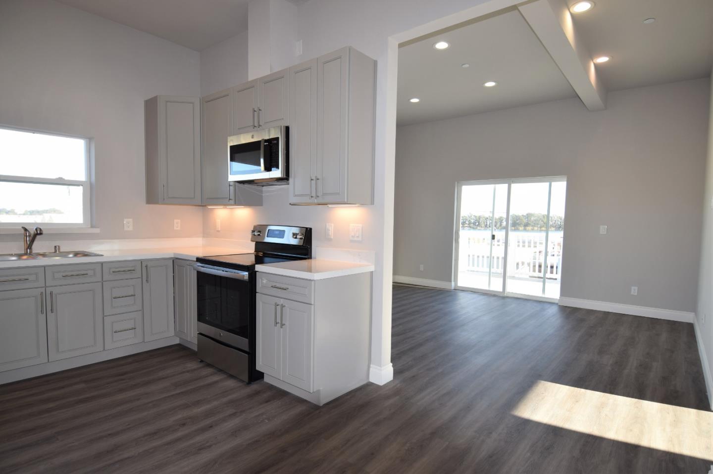 Detail Gallery Image 8 of 25 For 93 S 2nd St, Rio Vista,  CA 94571 - – Beds | – Baths