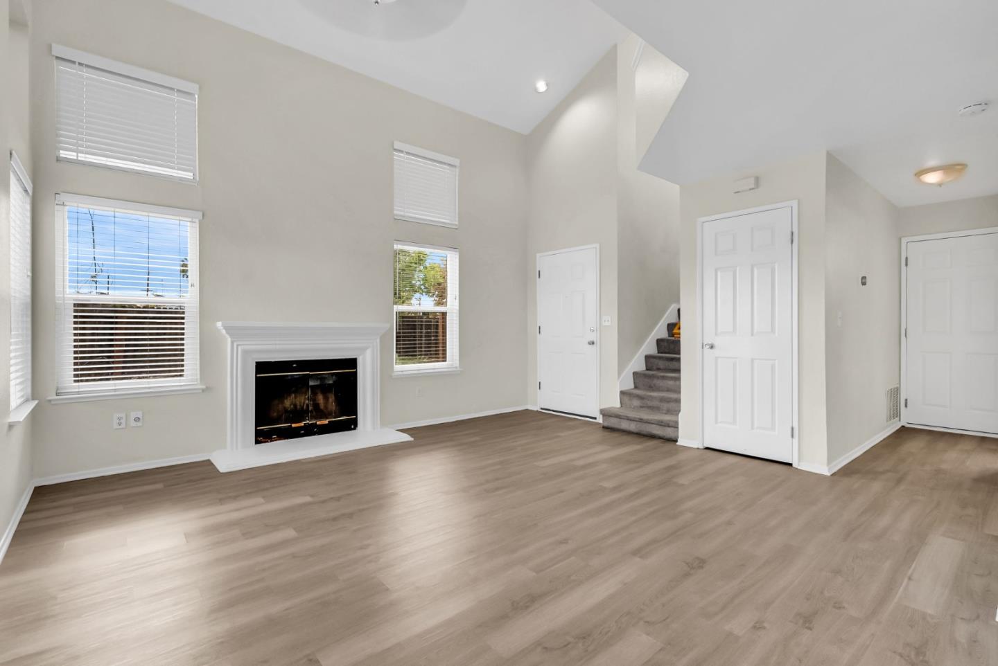 Detail Gallery Image 3 of 20 For 4863 Bayside Way, Oakley,  CA 94561 - 3 Beds | 2/1 Baths