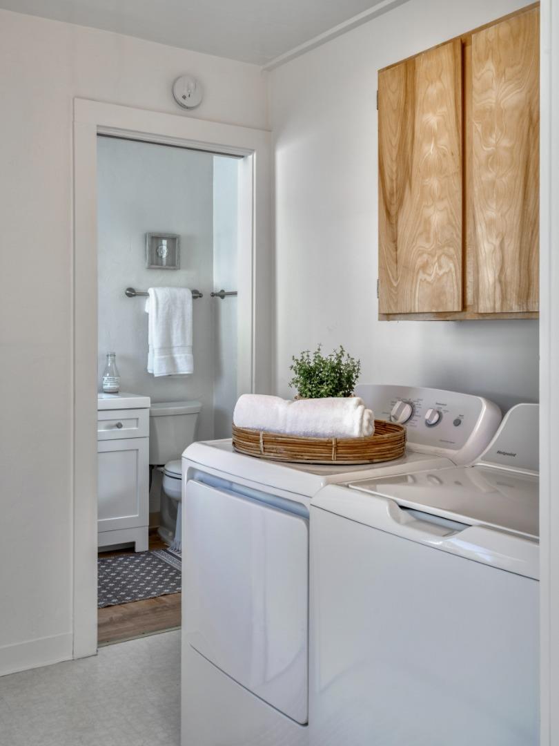 Detail Gallery Image 15 of 22 For 113 14th St, Pacific Grove,  CA 93950 - 3 Beds | 2 Baths