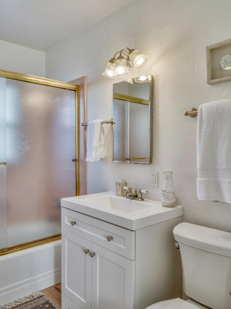 Detail Gallery Image 17 of 22 For 113 14th St, Pacific Grove,  CA 93950 - 3 Beds | 2 Baths