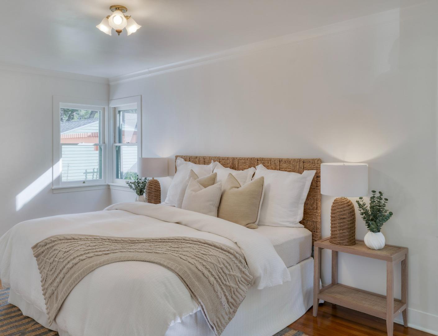 Detail Gallery Image 18 of 22 For 113 14th St, Pacific Grove,  CA 93950 - 3 Beds | 2 Baths