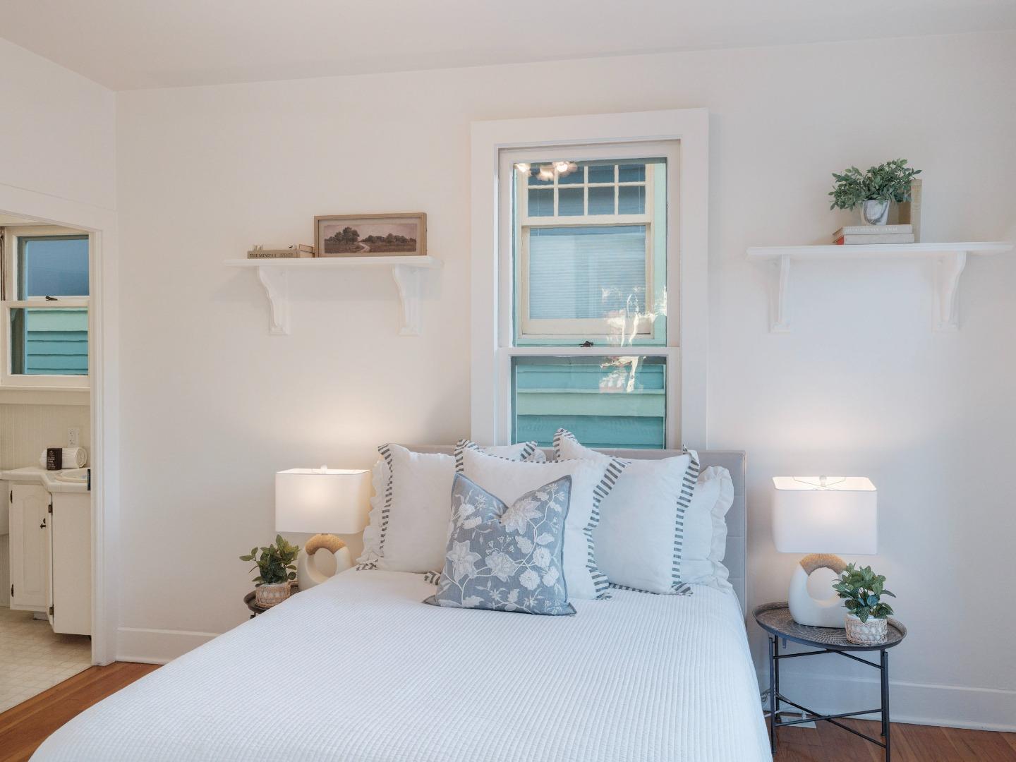 Detail Gallery Image 21 of 22 For 113 14th St, Pacific Grove,  CA 93950 - 3 Beds | 2 Baths