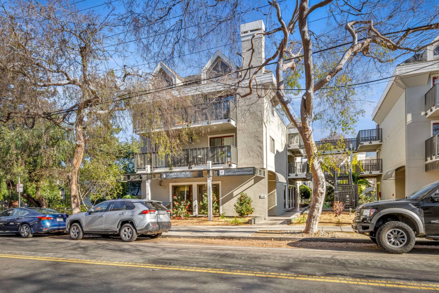 Detail Gallery Image 3 of 15 For 4149 El Camino Way a,  Palo Alto,  CA 94306 - – Beds | – Baths