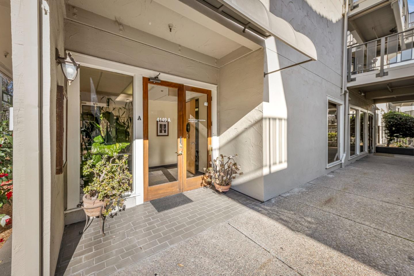 Detail Gallery Image 5 of 15 For 4149 El Camino Way a,  Palo Alto,  CA 94306 - – Beds | – Baths