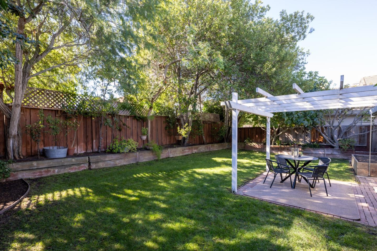 Detail Gallery Image 15 of 15 For 17602 Winding Creek Rd, Salinas,  CA 93908 - 3 Beds | 2 Baths