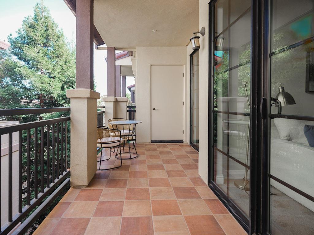 Detail Gallery Image 14 of 16 For 633 Elm St #406,  San Carlos,  CA 94070 - 1 Beds | 1 Baths