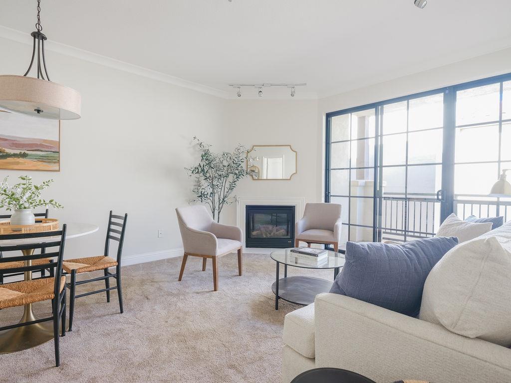 Detail Gallery Image 4 of 16 For 633 Elm St #406,  San Carlos,  CA 94070 - 1 Beds | 1 Baths