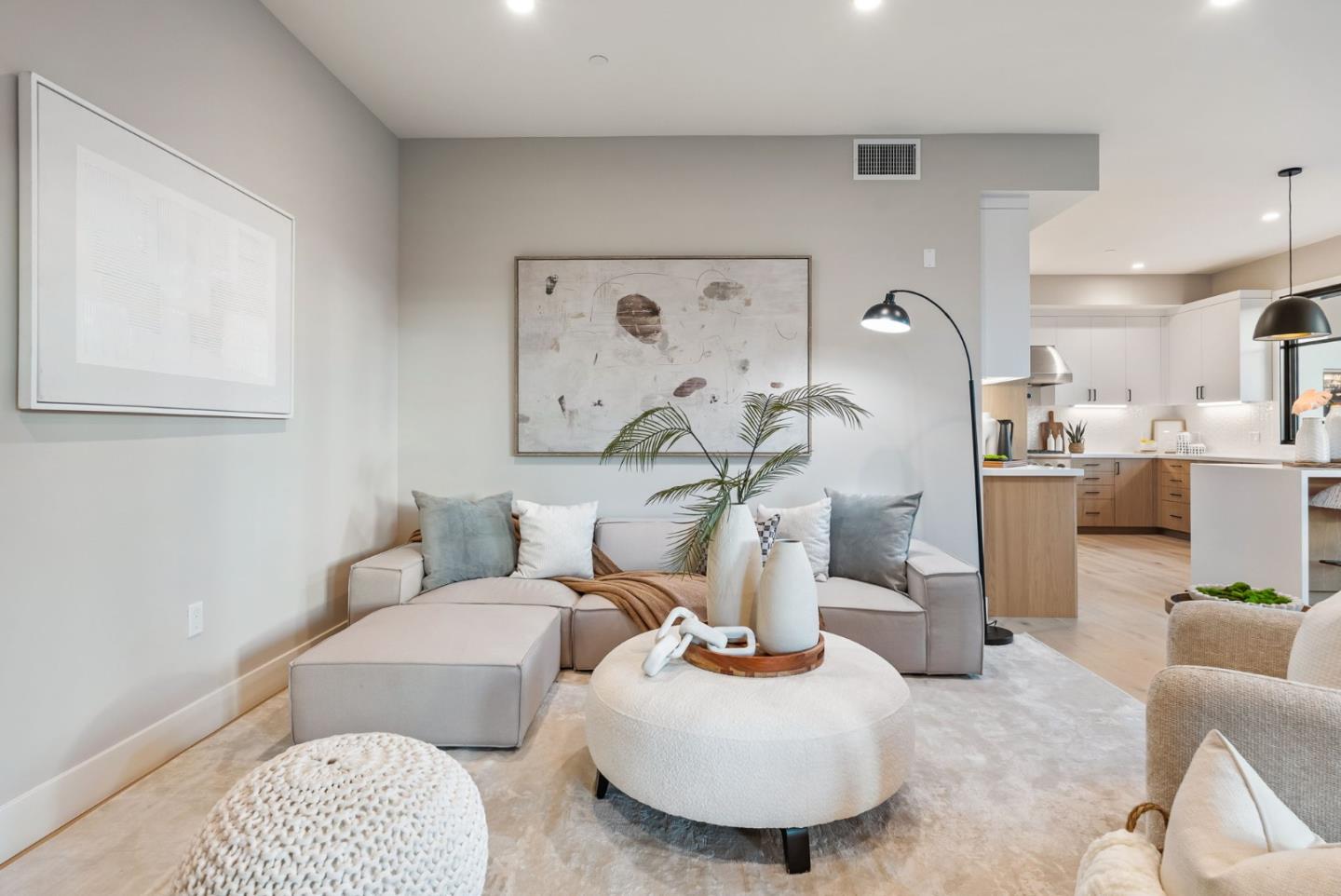 Detail Gallery Image 12 of 53 For 229 Hope St, Mountain View,  CA 94041 - 3 Beds | 3/1 Baths