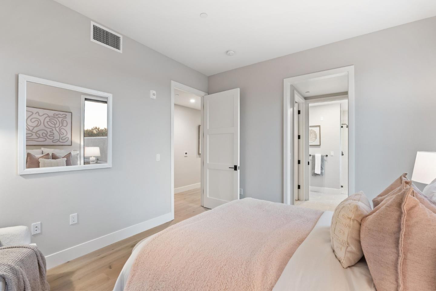 Detail Gallery Image 32 of 53 For 229 Hope St, Mountain View,  CA 94041 - 3 Beds | 3/1 Baths