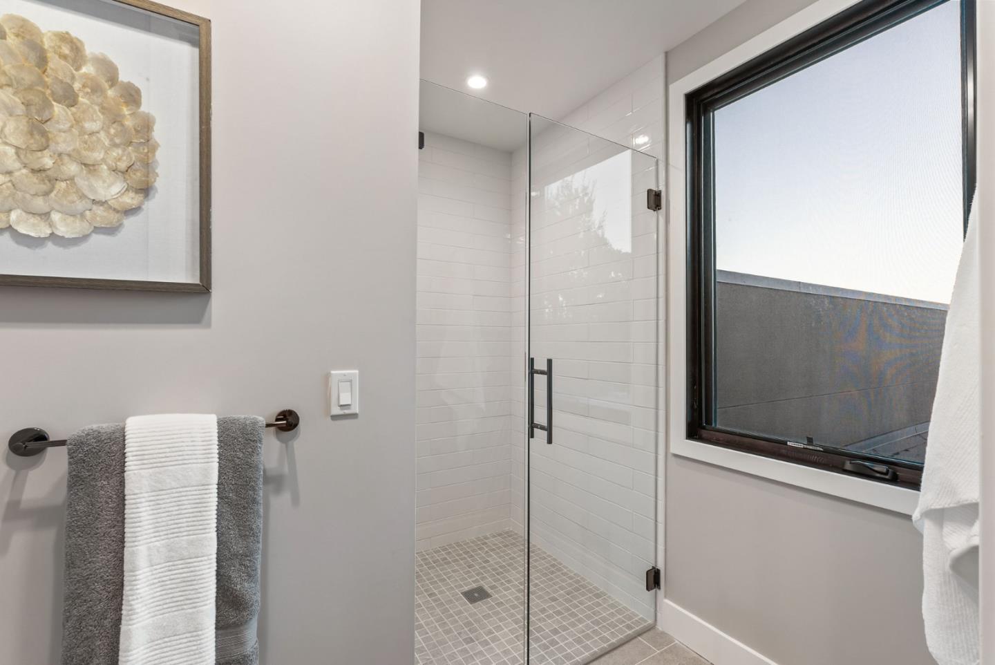 Detail Gallery Image 35 of 53 For 229 Hope St, Mountain View,  CA 94041 - 3 Beds | 3/1 Baths