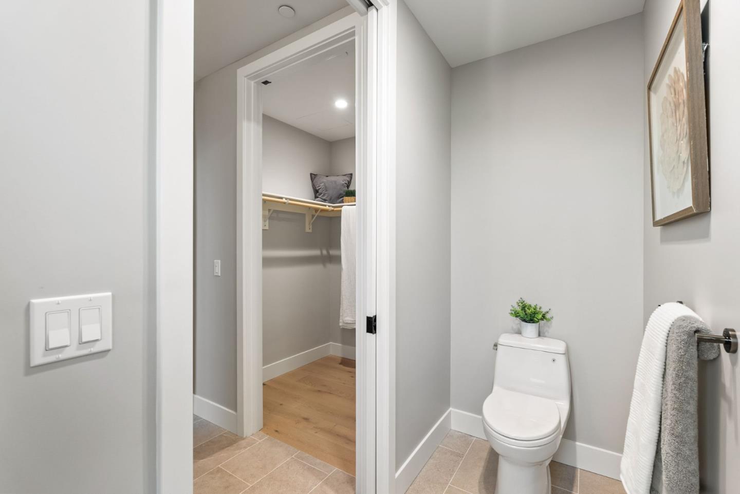 Detail Gallery Image 36 of 53 For 229 Hope St, Mountain View,  CA 94041 - 3 Beds | 3/1 Baths