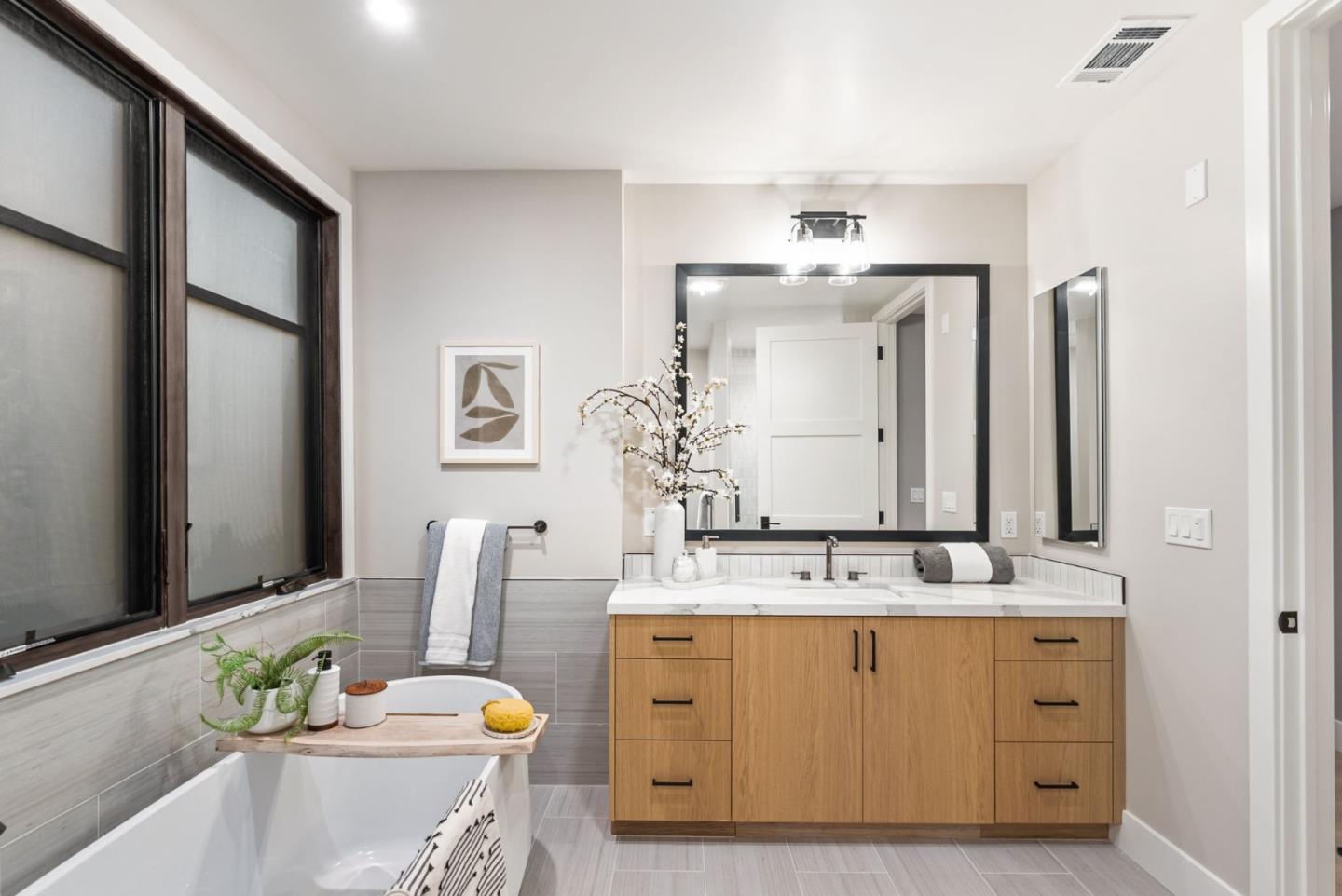 Detail Gallery Image 43 of 53 For 229 Hope St, Mountain View,  CA 94041 - 3 Beds | 3/1 Baths