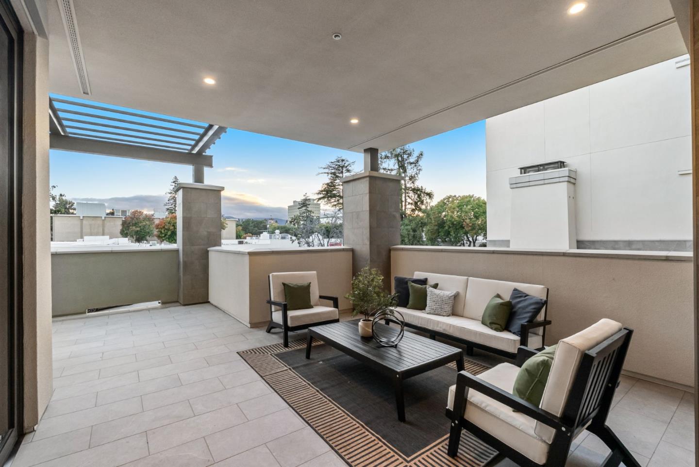 Detail Gallery Image 51 of 53 For 229 Hope St, Mountain View,  CA 94041 - 3 Beds | 3/1 Baths