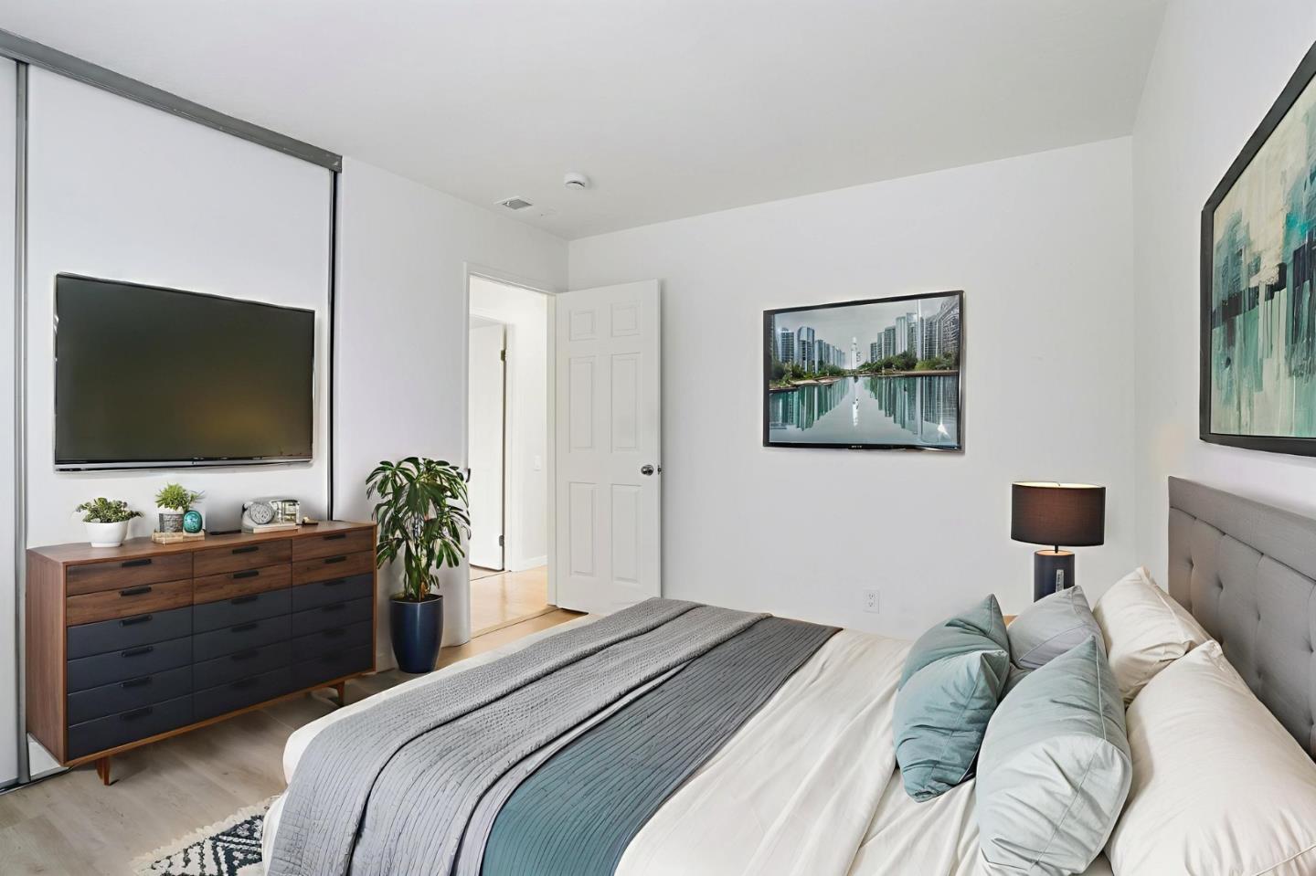 Detail Gallery Image 11 of 24 For 1762 Duffy Way, San Jose,  CA 95116 - 3 Beds | 2/1 Baths