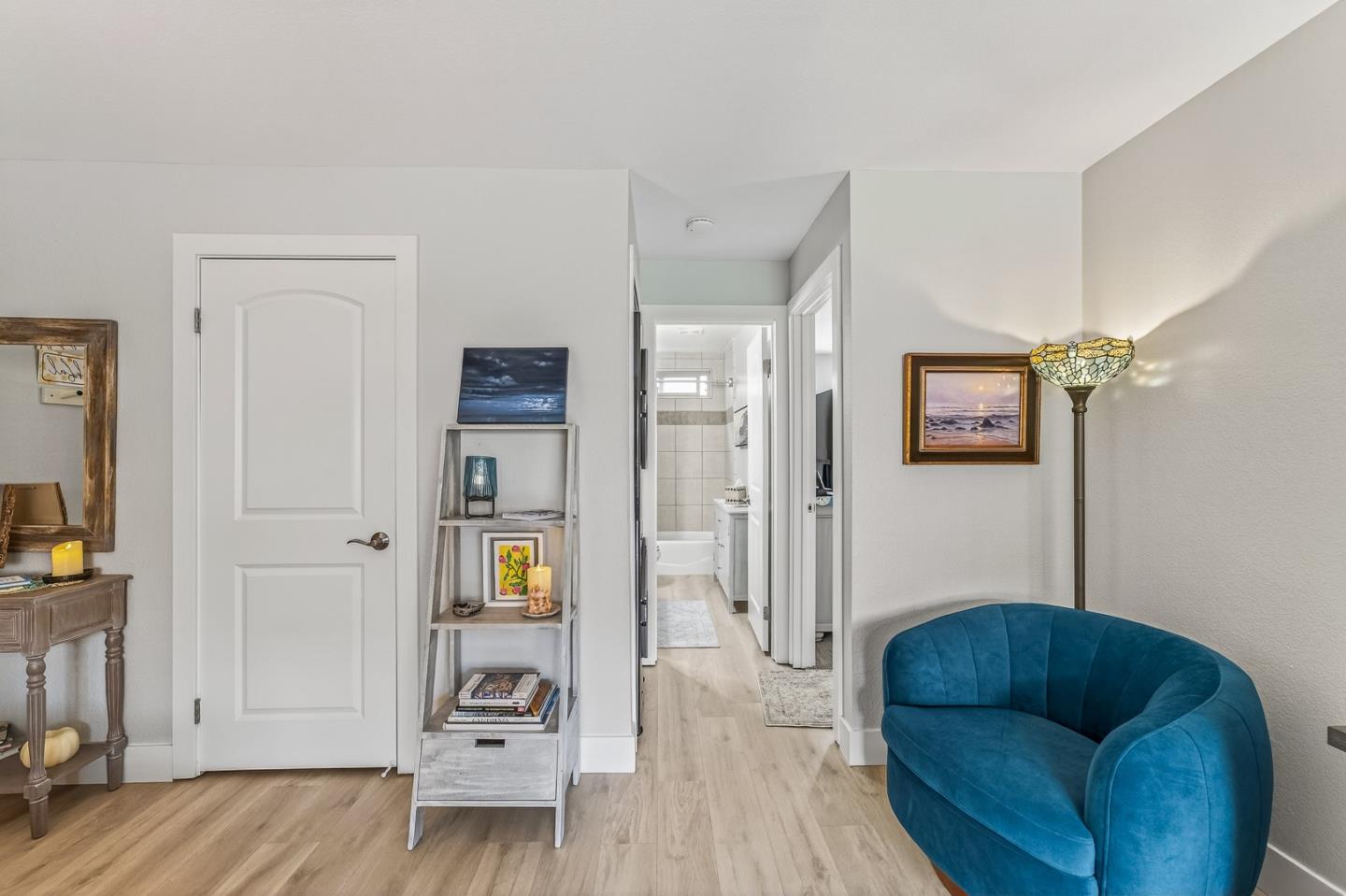 Detail Gallery Image 14 of 30 For 300 Glenwood Cir #159,  Monterey,  CA 93940 - 1 Beds | 1 Baths