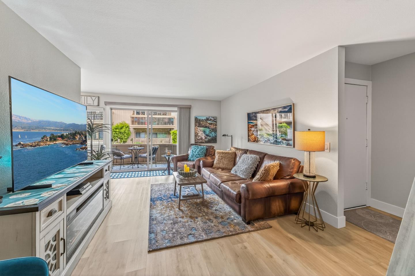 Detail Gallery Image 19 of 30 For 300 Glenwood Cir #159,  Monterey,  CA 93940 - 1 Beds | 1 Baths