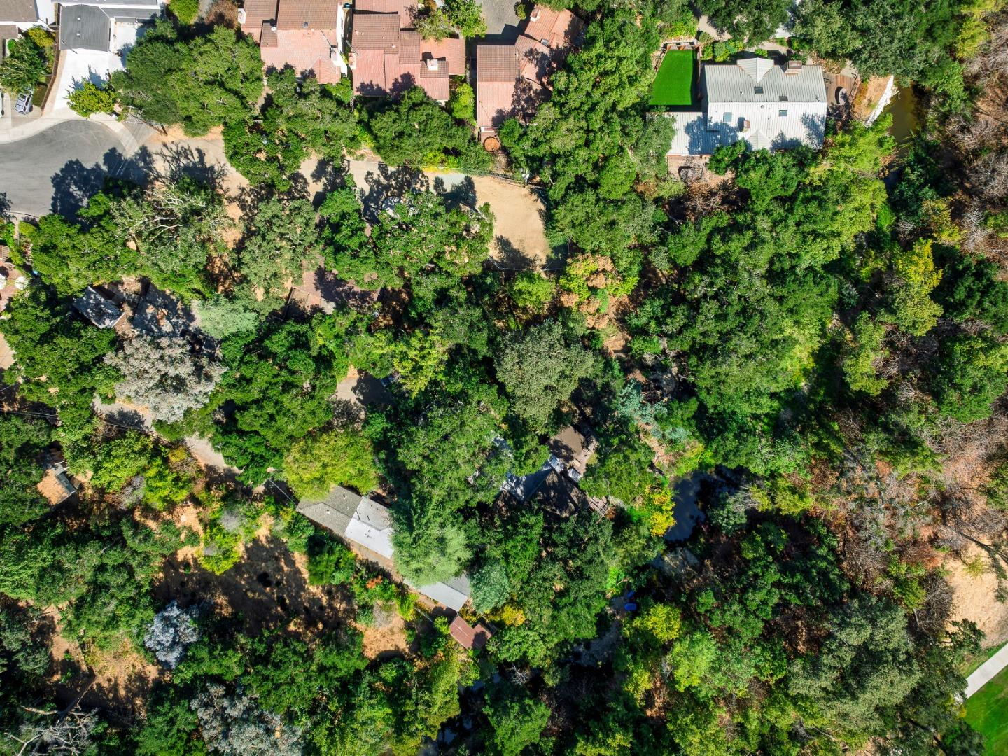 Detail Gallery Image 4 of 10 For 25 Stowe Ln, Menlo Park,  CA 94025 - – Beds | – Baths