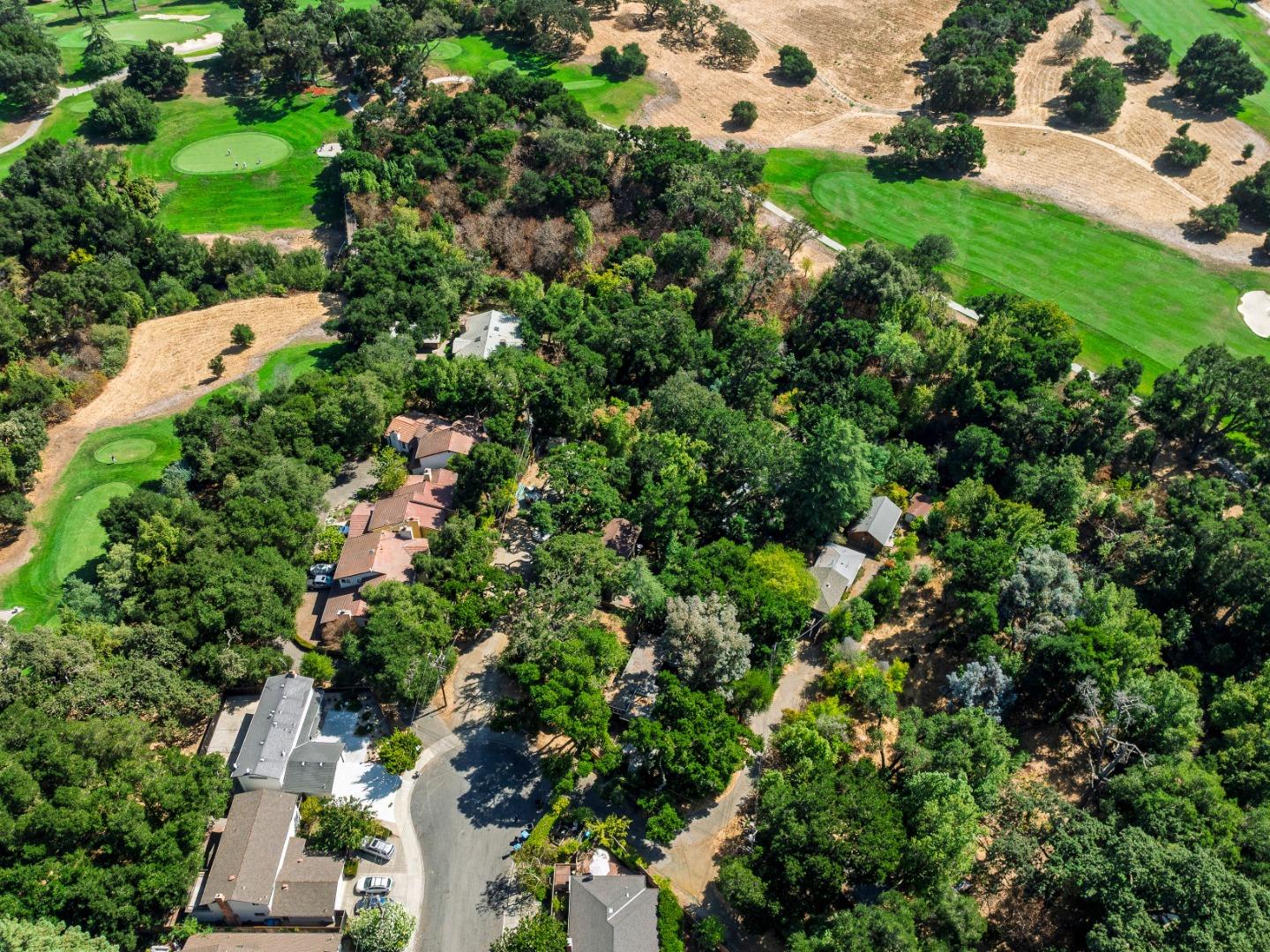 Detail Gallery Image 6 of 10 For 25 Stowe Ln, Menlo Park,  CA 94025 - – Beds | – Baths