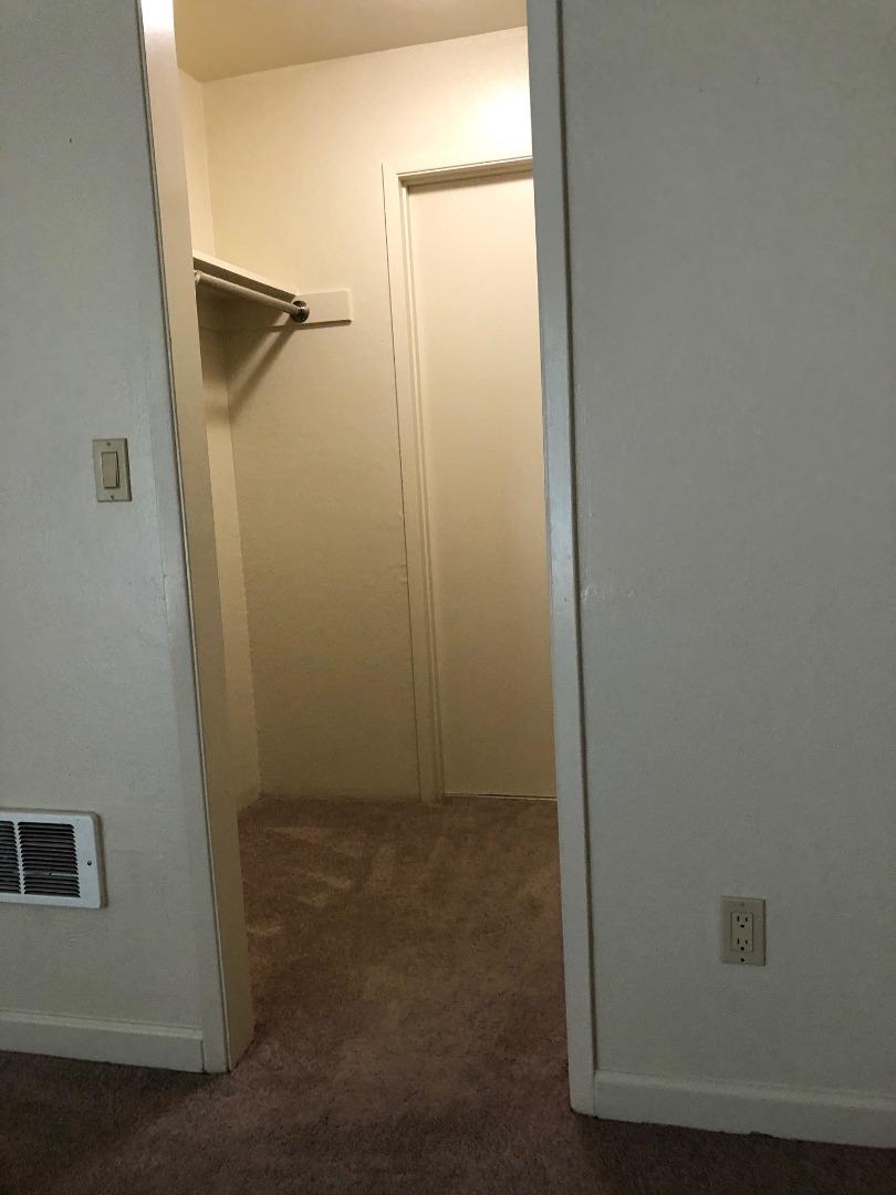 Detail Gallery Image 7 of 8 For 919 Capitola Ave #8,  Capitola,  CA 95010 - 1 Beds | 1 Baths