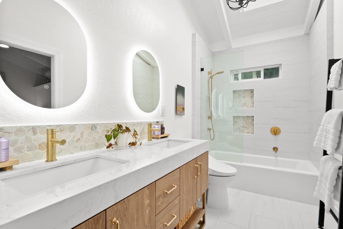 Detail Gallery Image 18 of 33 For 265 Bunker Hl, Aptos,  CA 95003 - 3 Beds | 2 Baths