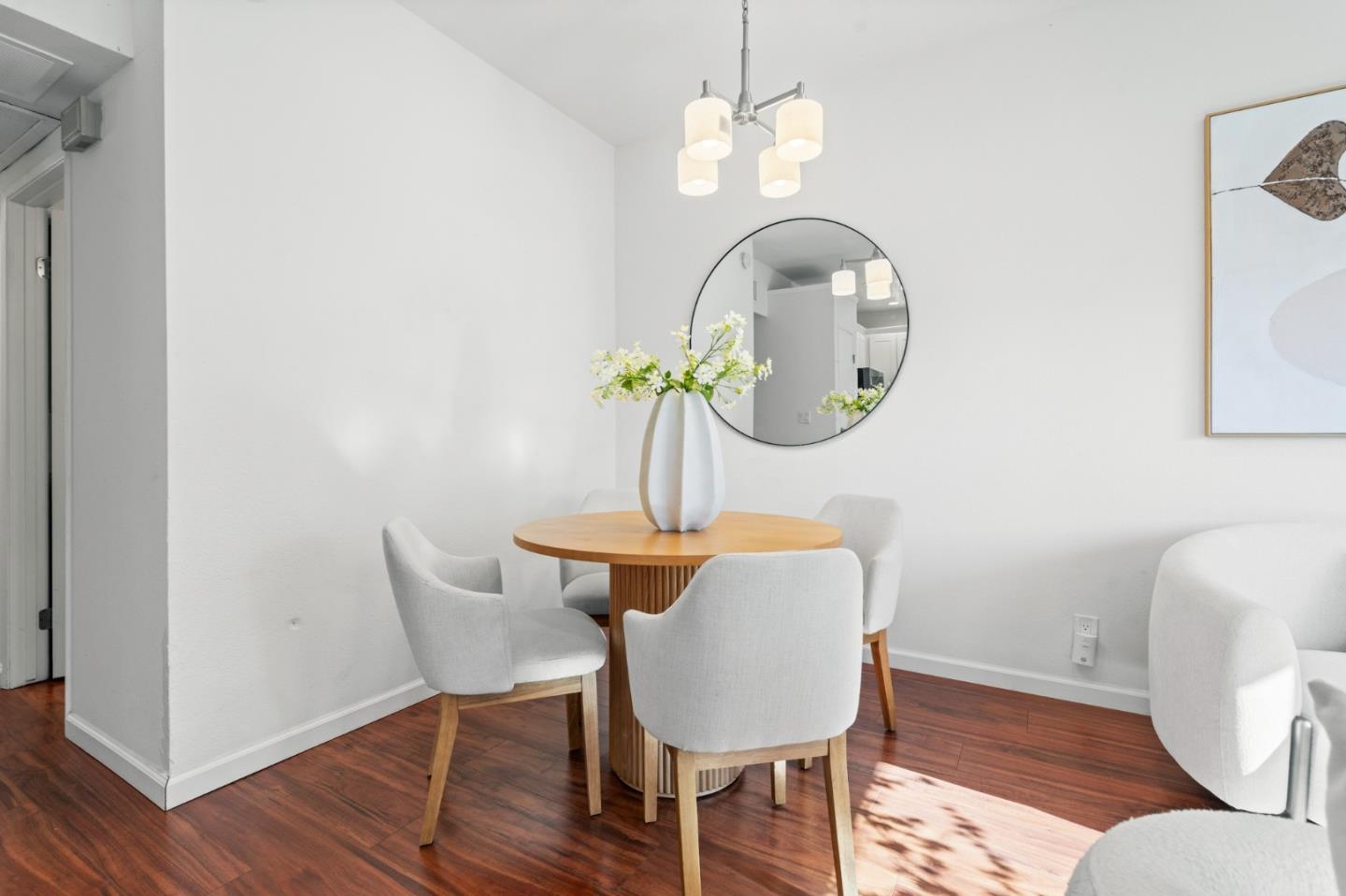 Detail Gallery Image 10 of 33 For 134 Hackamore Ln, Fremont,  CA 94539 - 2 Beds | 2 Baths