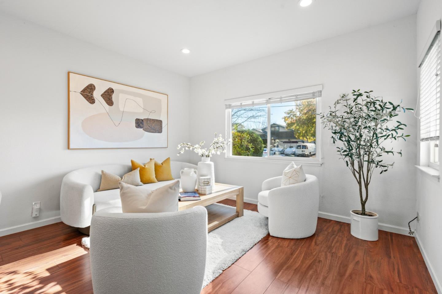 Detail Gallery Image 2 of 33 For 134 Hackamore Ln, Fremont,  CA 94539 - 2 Beds | 2 Baths