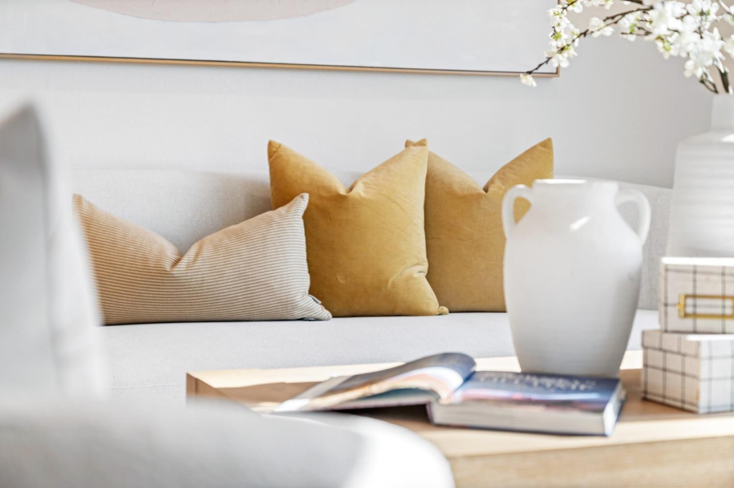 Detail Gallery Image 5 of 33 For 134 Hackamore Ln, Fremont,  CA 94539 - 2 Beds | 2 Baths