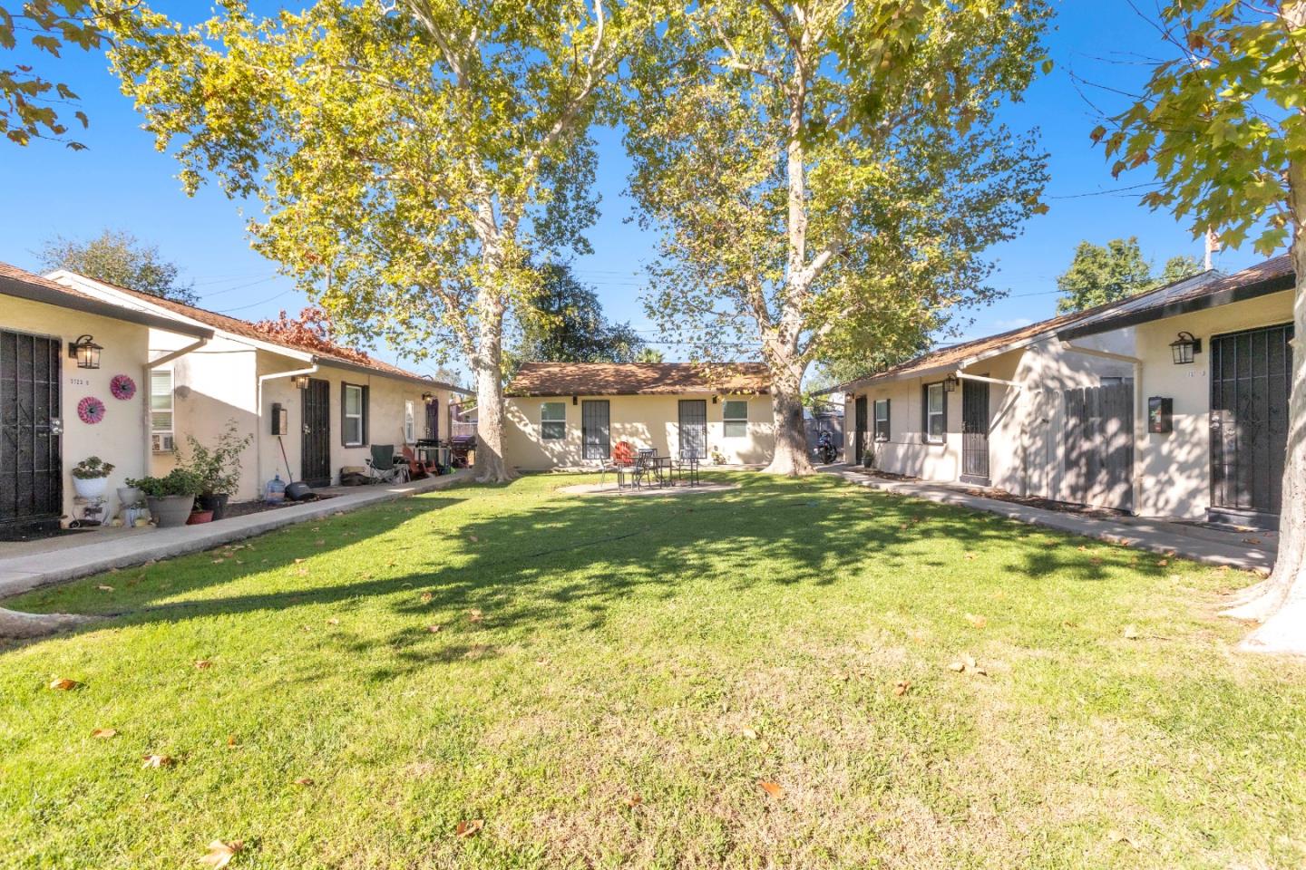 Detail Gallery Image 7 of 11 For 3723 Jasmine St, Sacramento,  CA 95838 - – Beds | – Baths