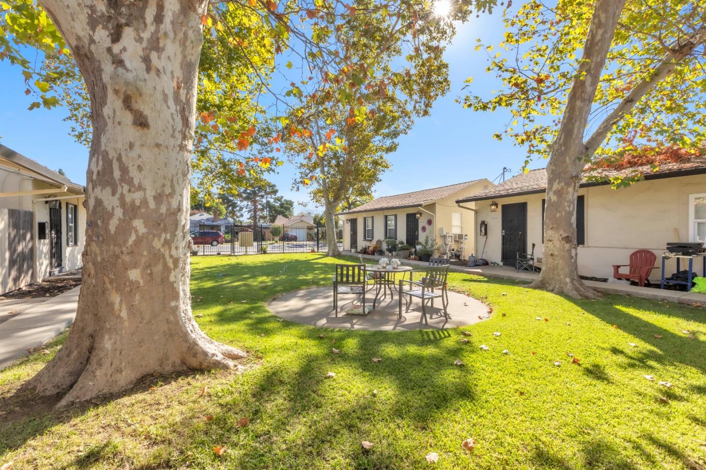 Detail Gallery Image 8 of 11 For 3723 Jasmine St, Sacramento,  CA 95838 - – Beds | – Baths