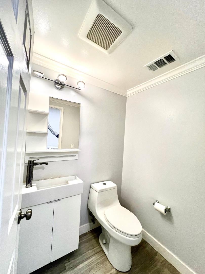 Detail Gallery Image 5 of 20 For 269 Orosi Way, San Jose,  CA 95116 - 4 Beds | 2/1 Baths