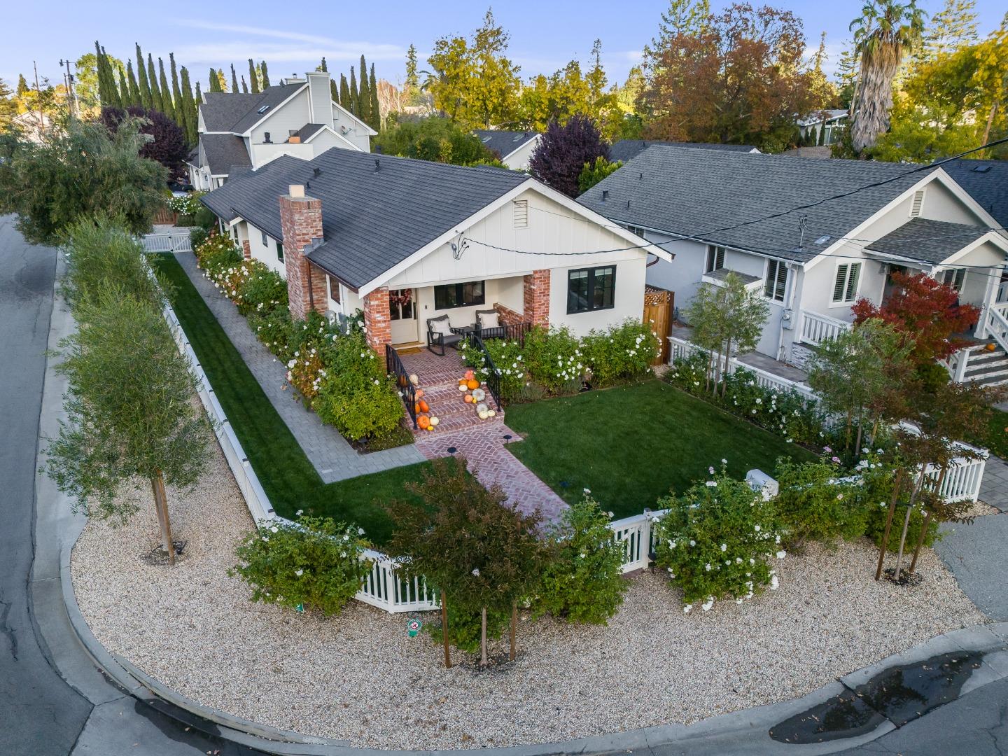 Front Image Thumbnail for ML82027317