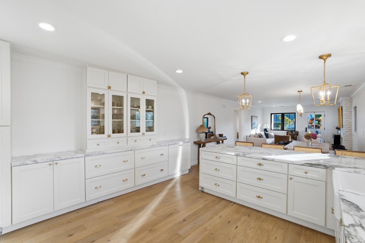 Detail Gallery Image 11 of 62 For 203 Santa Clara Ave, Redwood City,  CA 94061 - 3 Beds | 3 Baths