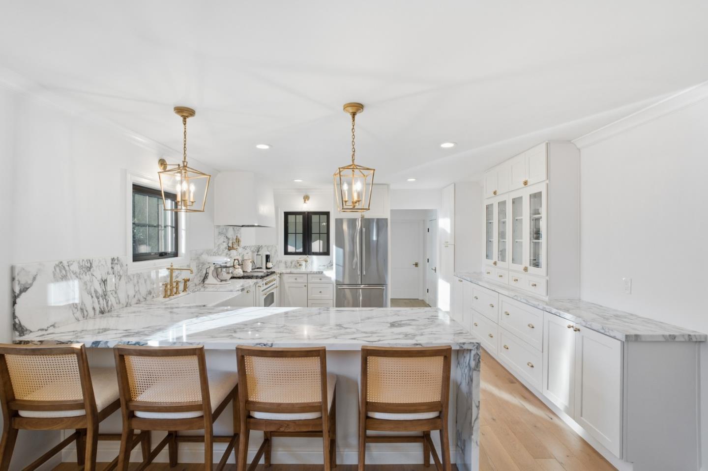 Detail Gallery Image 12 of 62 For 203 Santa Clara Ave, Redwood City,  CA 94061 - 3 Beds | 3 Baths