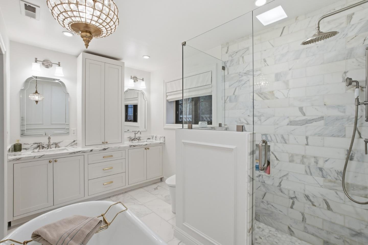 Detail Gallery Image 25 of 62 For 203 Santa Clara Ave, Redwood City,  CA 94061 - 3 Beds | 3 Baths