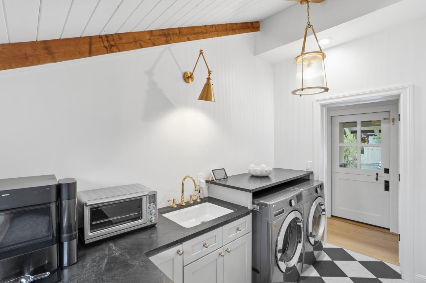 Detail Gallery Image 36 of 62 For 203 Santa Clara Ave, Redwood City,  CA 94061 - 3 Beds | 3 Baths