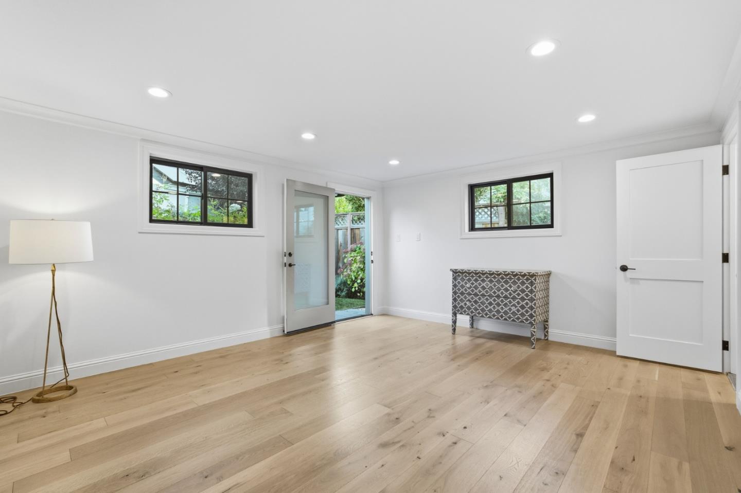 Detail Gallery Image 51 of 62 For 203 Santa Clara Ave, Redwood City,  CA 94061 - 3 Beds | 3 Baths