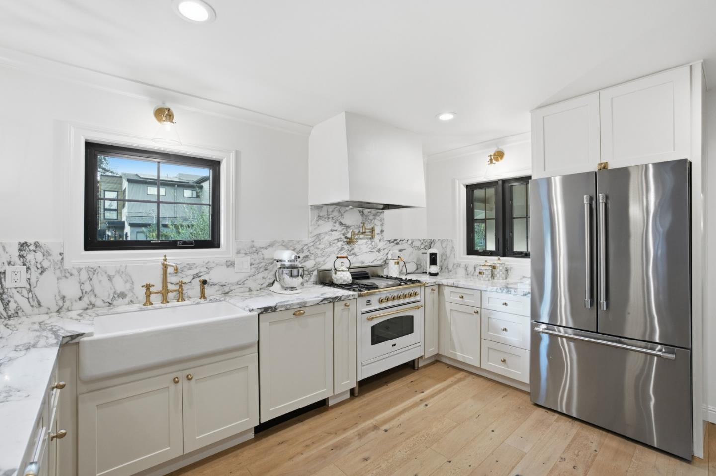 Detail Gallery Image 9 of 62 For 203 Santa Clara Ave, Redwood City,  CA 94061 - 3 Beds | 3 Baths