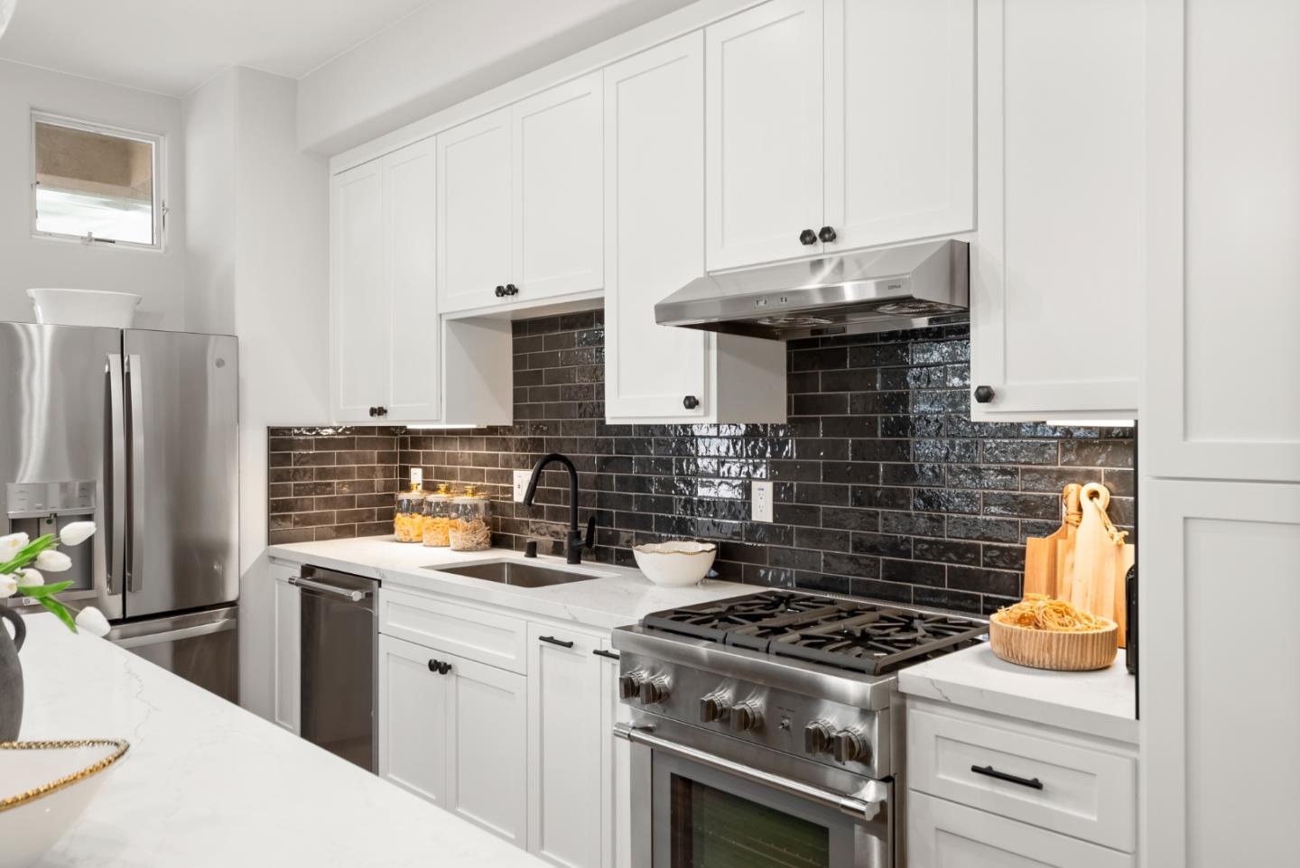 Detail Gallery Image 12 of 51 For 200 Sheridan Ave #305,  Palo Alto,  CA 94306 - 2 Beds | 2 Baths