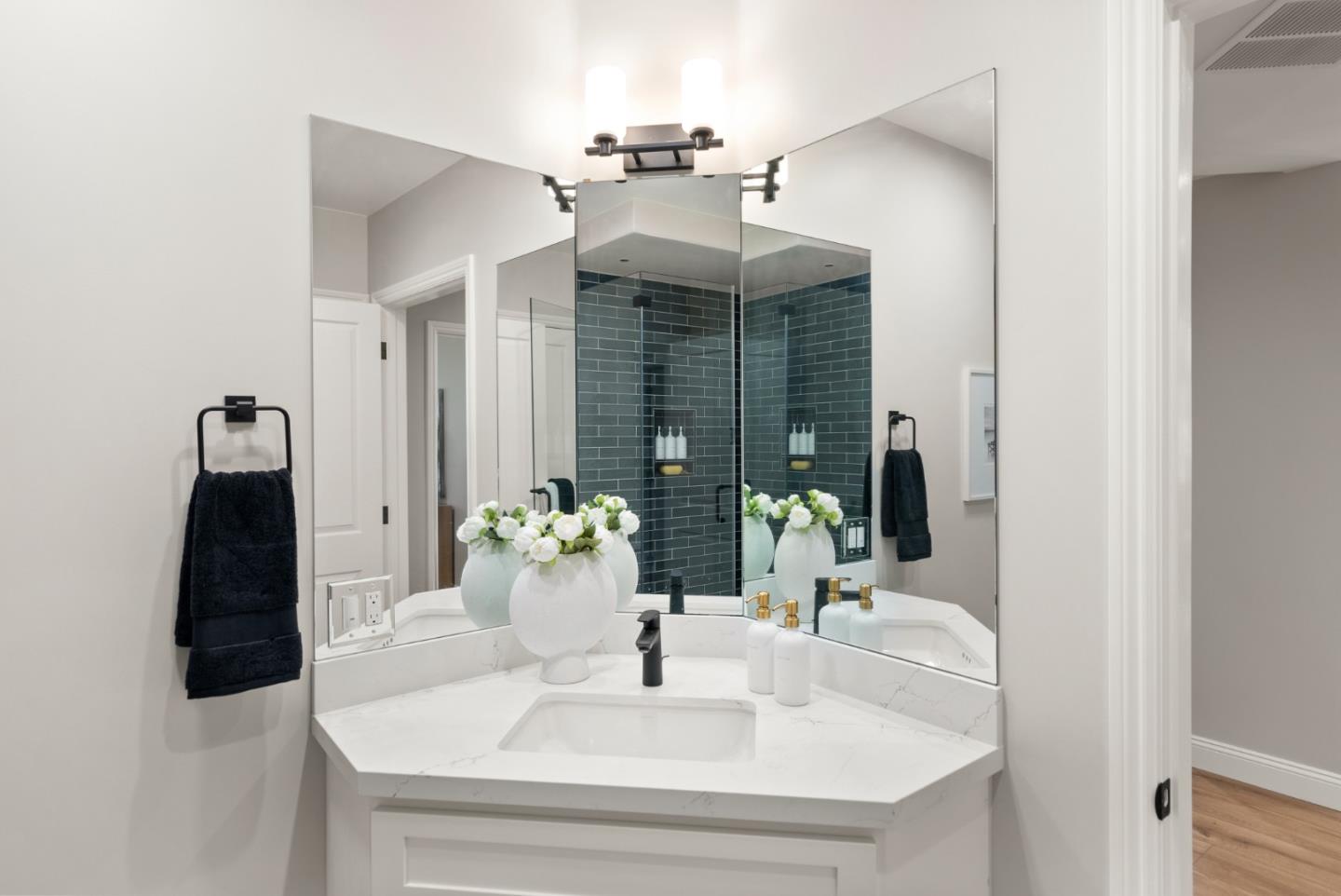 Detail Gallery Image 24 of 51 For 200 Sheridan Ave #305,  Palo Alto,  CA 94306 - 2 Beds | 2 Baths