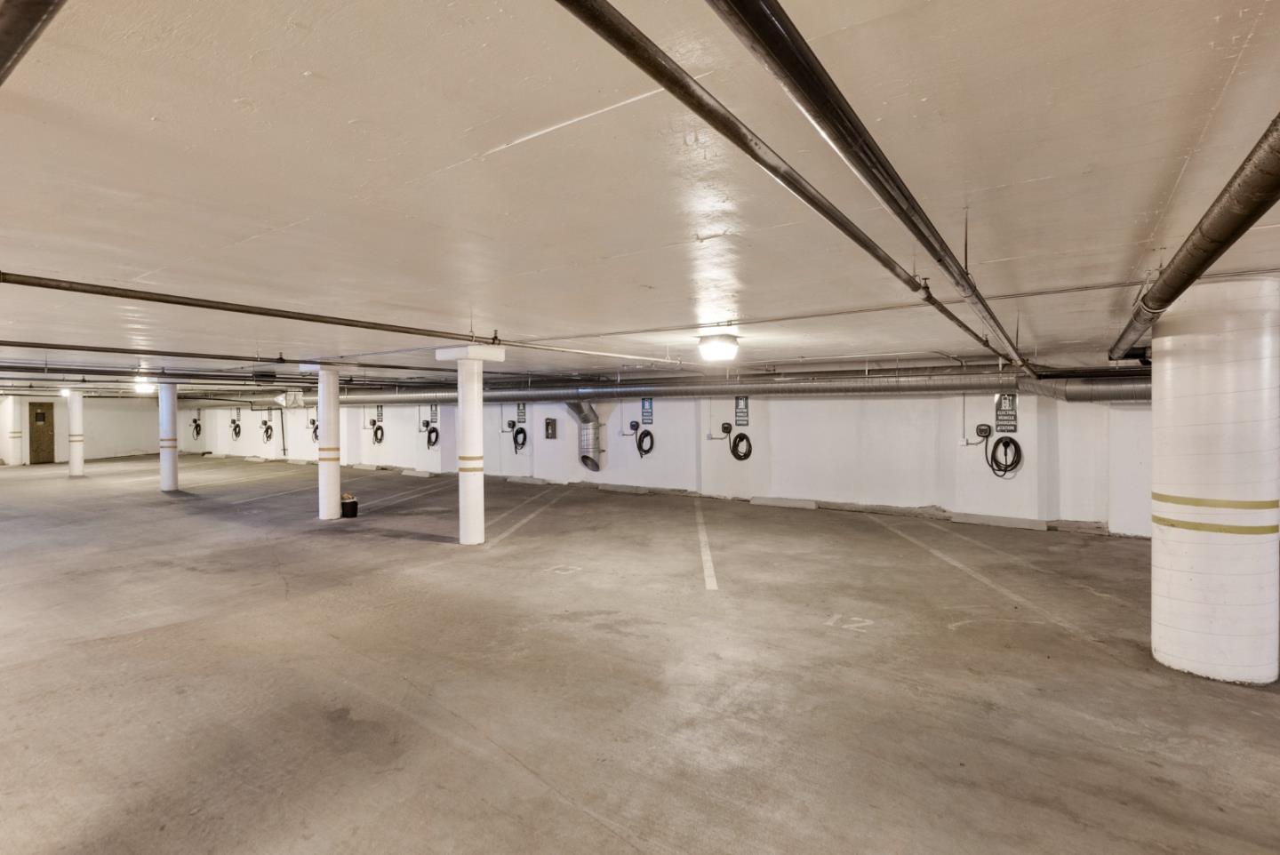 Detail Gallery Image 34 of 51 For 200 Sheridan Ave #305,  Palo Alto,  CA 94306 - 2 Beds | 2 Baths