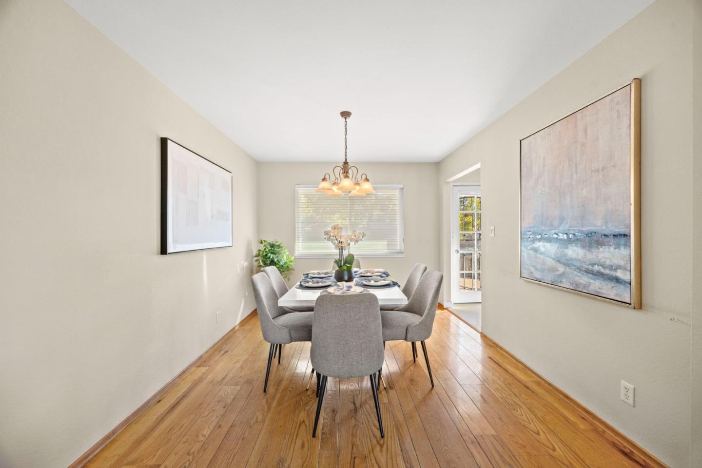 Detail Gallery Image 11 of 48 For 3364 Suncrest Ave, San Jose,  CA 95132 - 3 Beds | 3 Baths