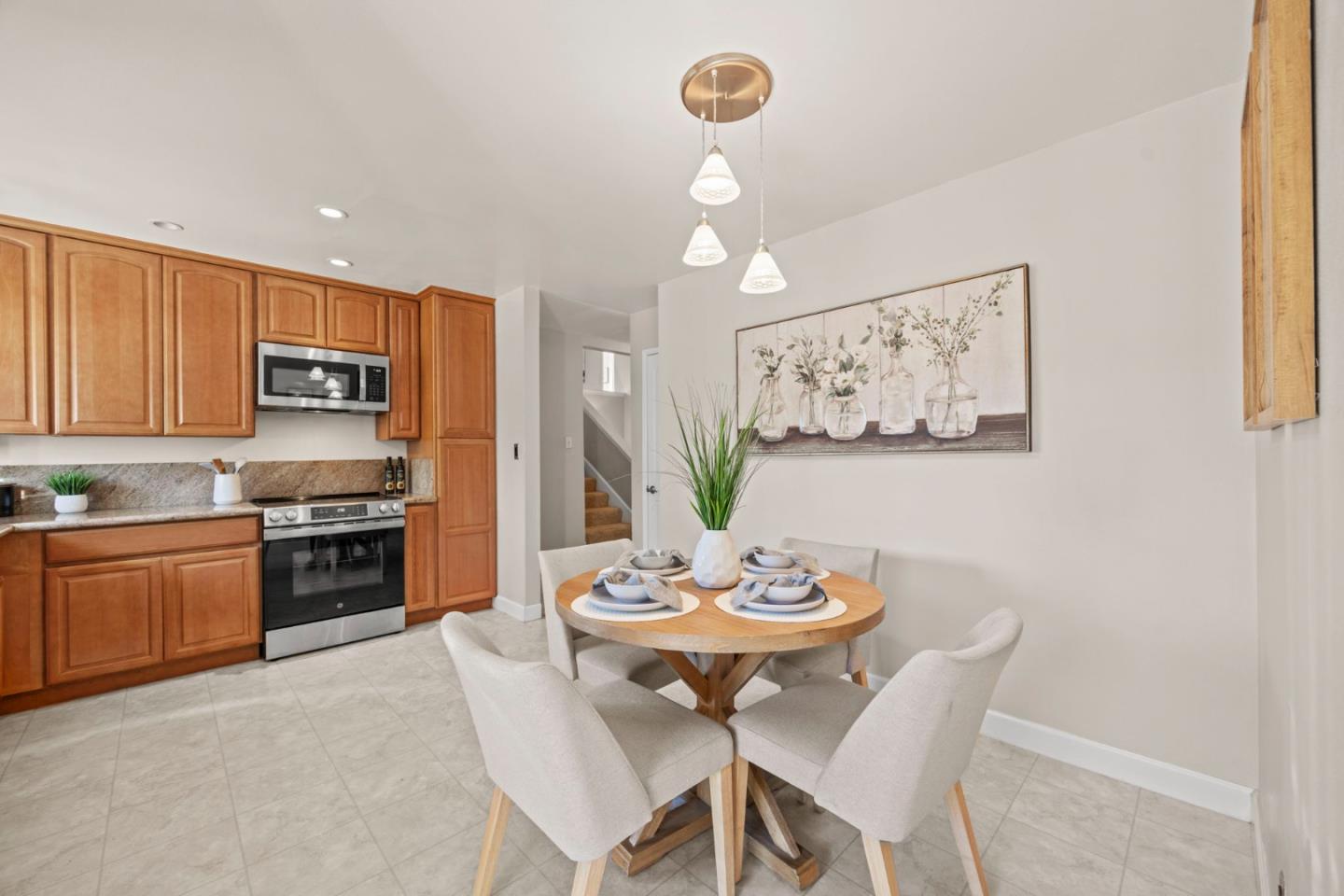 Detail Gallery Image 13 of 48 For 3364 Suncrest Ave, San Jose,  CA 95132 - 3 Beds | 3 Baths