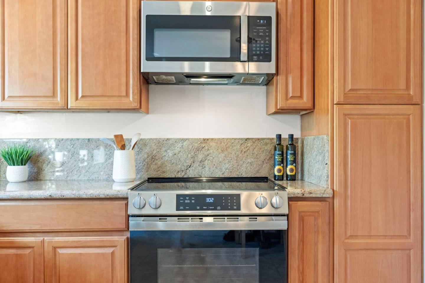 Detail Gallery Image 15 of 48 For 3364 Suncrest Ave, San Jose,  CA 95132 - 3 Beds | 3 Baths