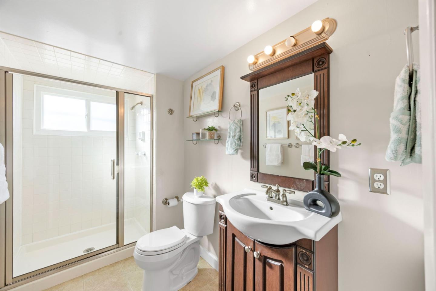 Detail Gallery Image 25 of 48 For 3364 Suncrest Ave, San Jose,  CA 95132 - 3 Beds | 3 Baths