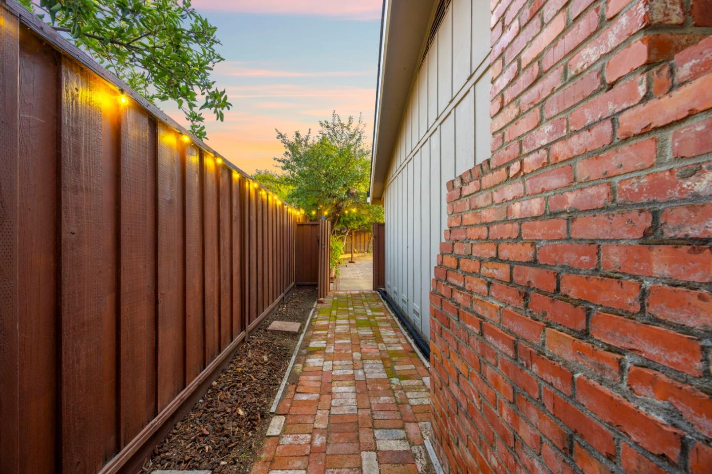 Detail Gallery Image 39 of 48 For 3364 Suncrest Ave, San Jose,  CA 95132 - 3 Beds | 3 Baths