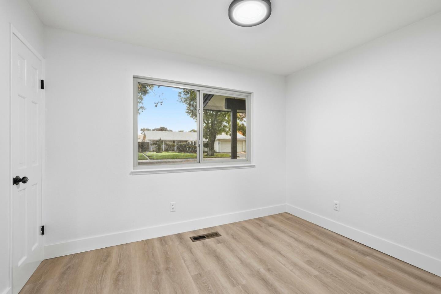 Detail Gallery Image 26 of 38 For 3405 Bellevue Dr, Modesto,  CA 95350 - 4 Beds | 2 Baths