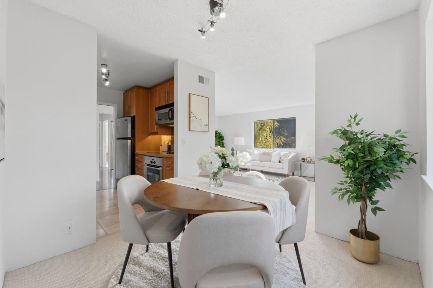 Detail Gallery Image 14 of 41 For 765 San Antonio Rd #88,  Palo Alto,  CA 94303 - 2 Beds | 2 Baths