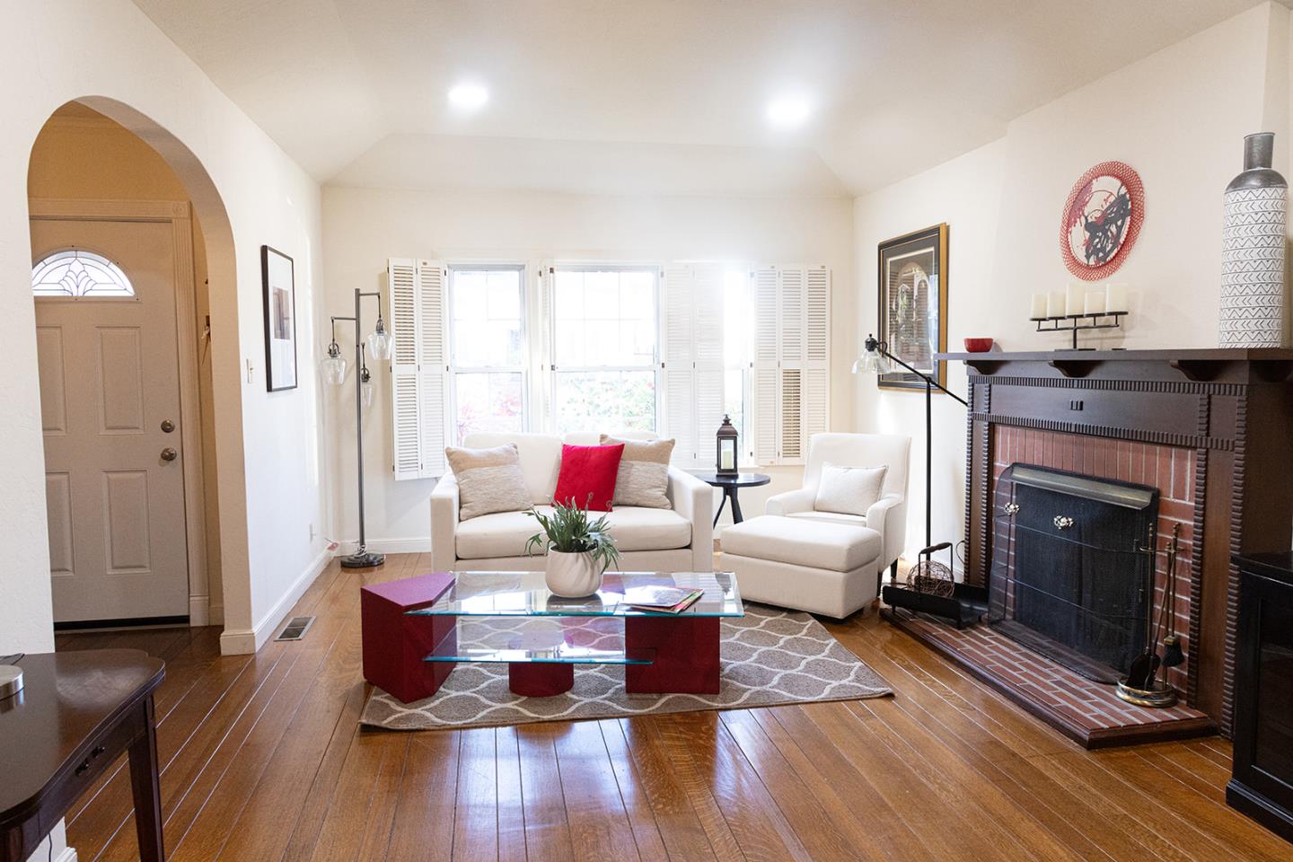 Detail Gallery Image 4 of 34 For 1541 Maple St, San Mateo,  CA 94402 - 2 Beds | 1 Baths