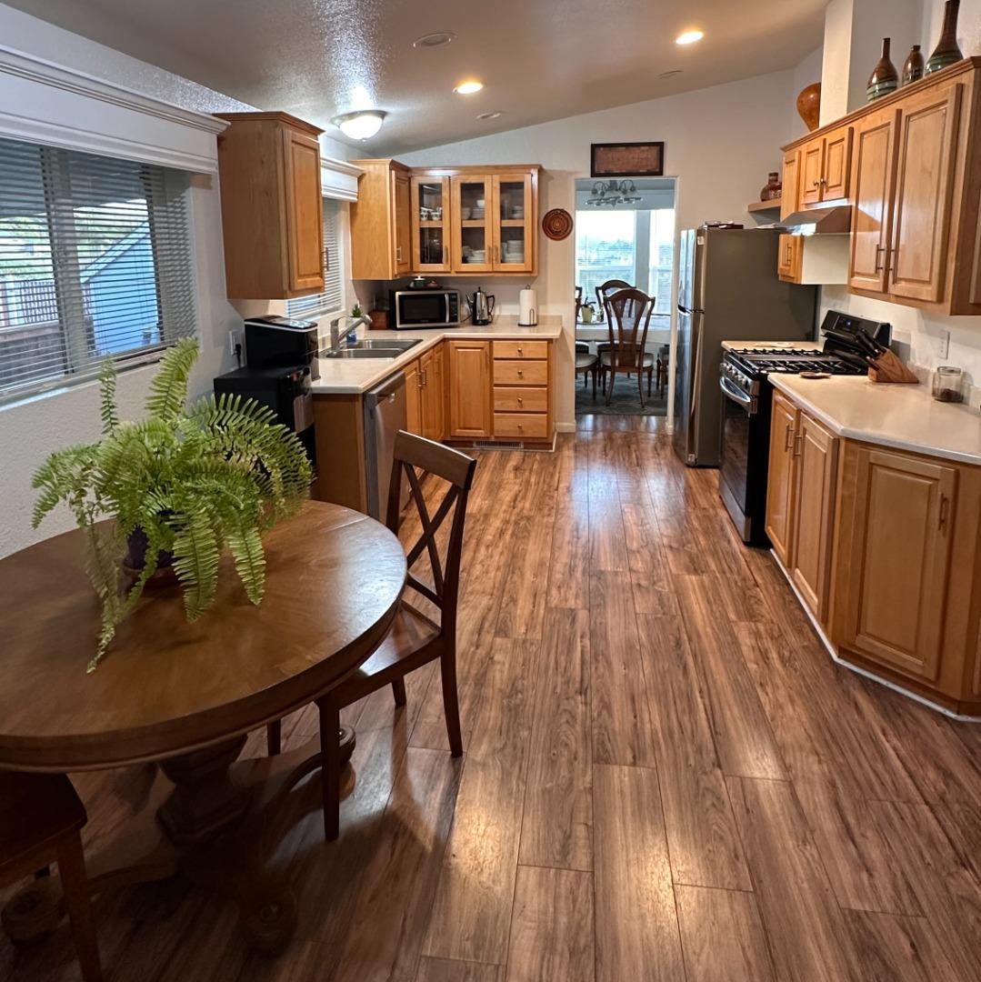 Detail Gallery Image 7 of 13 For 1900 California Highway 1 #92,  Moss Landing,  CA 95039 - 3 Beds | 2 Baths