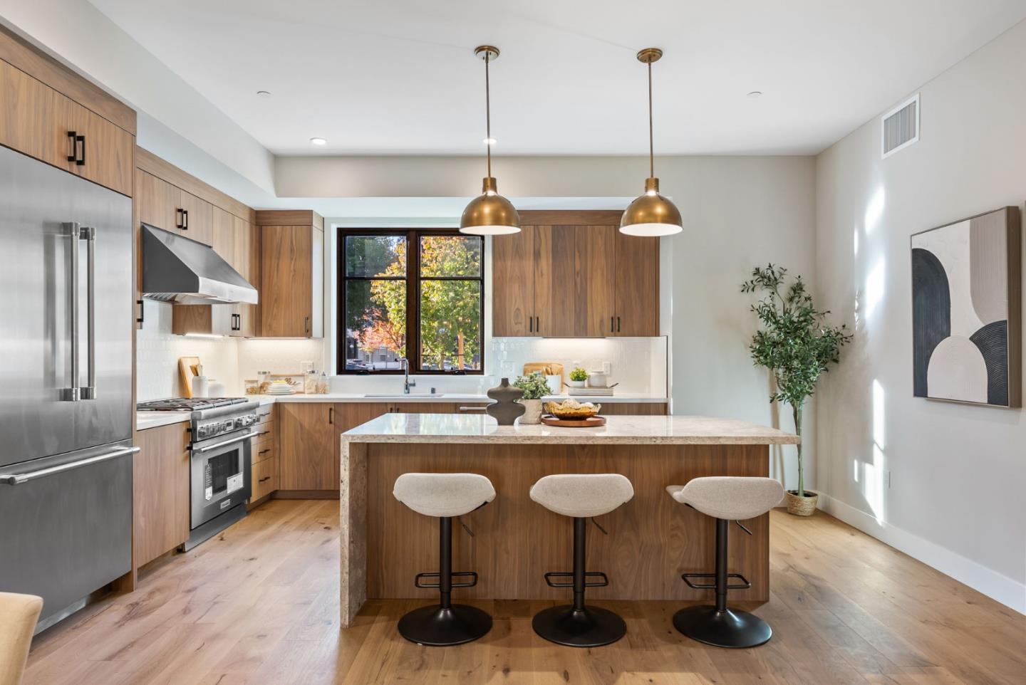 Detail Gallery Image 22 of 53 For 221 Hope St, Mountain View,  CA 94041 - 2 Beds | 2/1 Baths